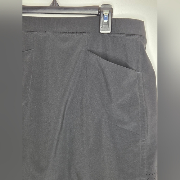 RLX Rlph Lauren Size M Black Athletic Skort (Skirt w/built-in Shorts) - Picture 4 of 10